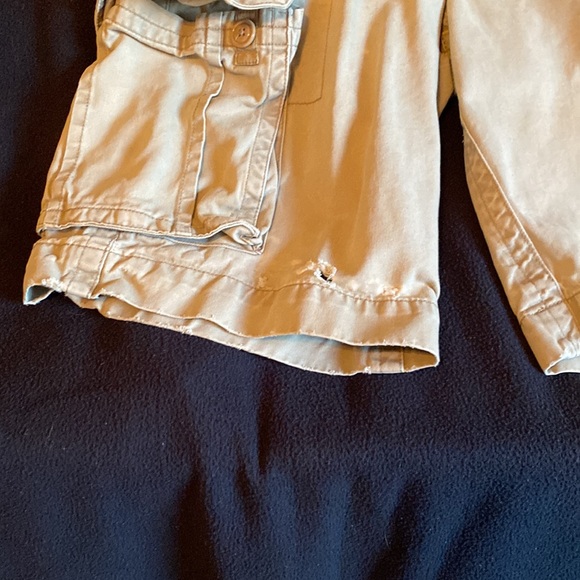 Aeropostale kaki cargo shorts. Work shorts - Picture 3 of 4